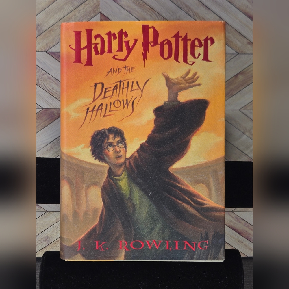 Harry Potter and the Deathly Hallows Book (Hardcover, 2007) J.K. Rowling